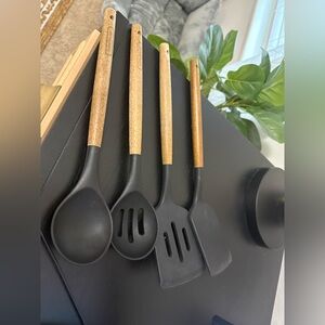 Farberware Kitchen Utensils Wood & black Silicone Set Of 4 EUC
